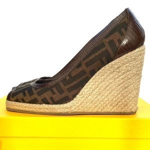 COPY - Authentic FENDI Zucca Raffia Zeppa wedge sandals Tobacco size 8